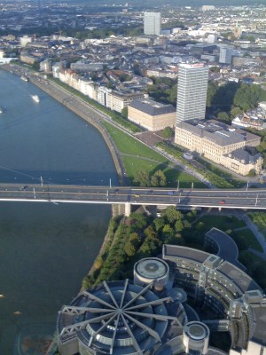 Vodafone tower, Altstadt, Knie Brucke and Landtag